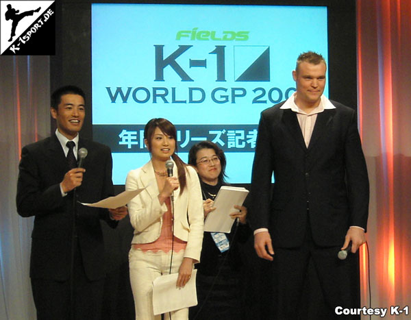 Semmy Schilt bei Fuji TV