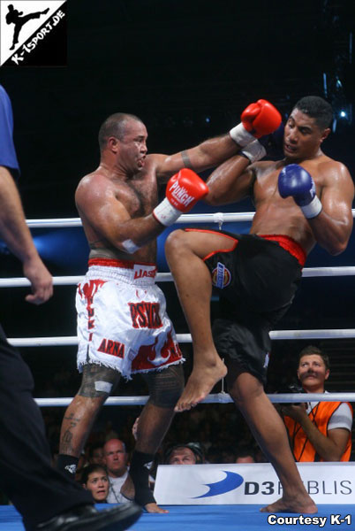  Jason Suttie, Paula Mataele (K-1 World Grand Prix 2006 in Auckland)