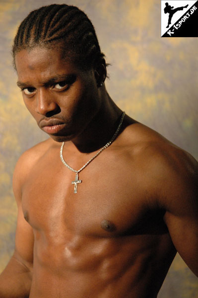 Chris Ngimbi (Chris Ngimbi)