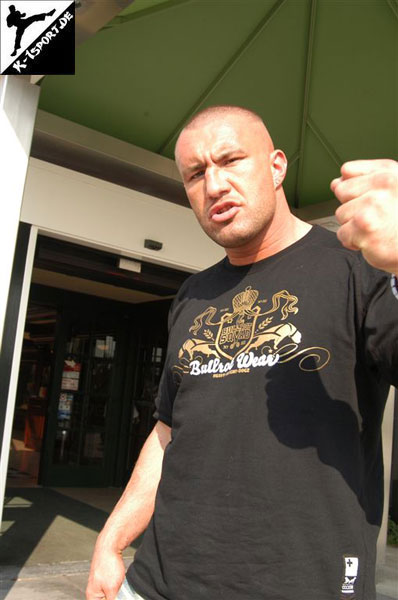 Pressekonferenz (Jerome Le Banner) (K-1 World Grand Prix 2006 in Amsterdam)