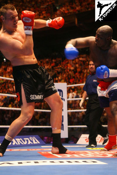 Semmy Schilt vs. Lloyd van Dams