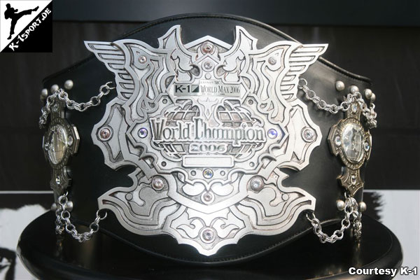 The winner takes the belt  (K-1 World Max 2006 World Tournament Final)