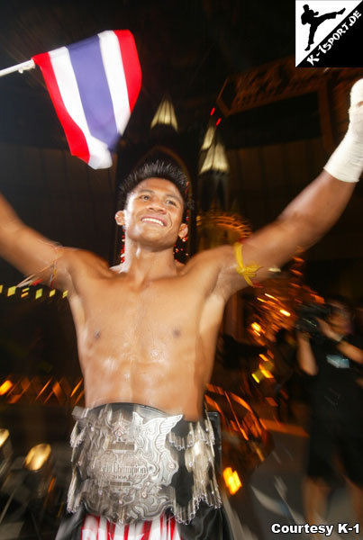 Buakaw, the K-1 Max World Champion (Buakaw Por.Pramuk) (K-1 World Max 2006 World Tournament Final)