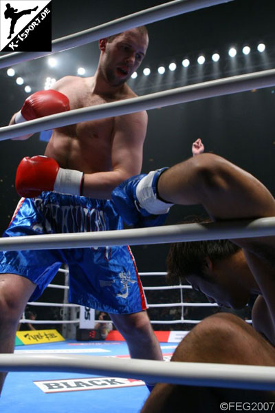  Alexander Pitchkounov, Hiraku Hori (K-1 World Grand Prix 2007 in Yokohama)