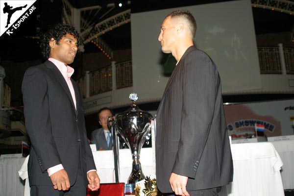 Pressekonferenz (Vincent Latoel, Sahin Yakut) (K-1 World Grand Prix 2007 in Amsterdam)