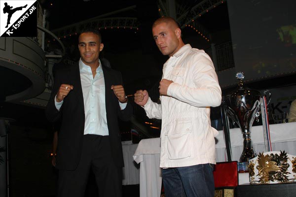 Pressekonferenz (Mourad Bouzidi, Gokhan Saki) (K-1 World Grand Prix 2007 in Amsterdam)