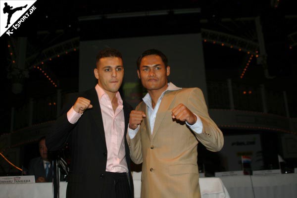 Pressekonferenz (Tarik El Idrissi, Pajonsuk) (K-1 World Grand Prix 2007 in Amsterdam)