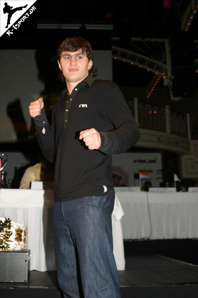 Press Conference (Magomed Magomedov) (K-1 World Grand Prix 2007 in Amsterdam)