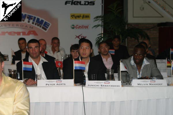 Press Conference (Peter Aerts, Bjorn Bregy, Gokhan Saki, Magomed Magomedov, Junichi Sawayashiki, Hiromi Amada, Alistair Overeem, Melvin Manhoef) (K-1 World Grand Prix 2007 in Amsterdam)