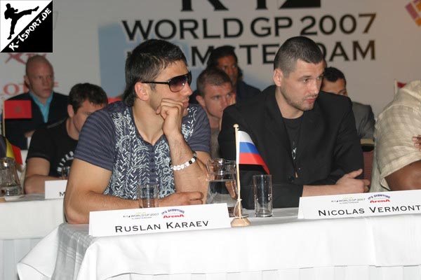 Pressekonferenz (Ruslan Karaev, Nicolas Vermont) (K-1 World Grand Prix 2007 in Amsterdam)