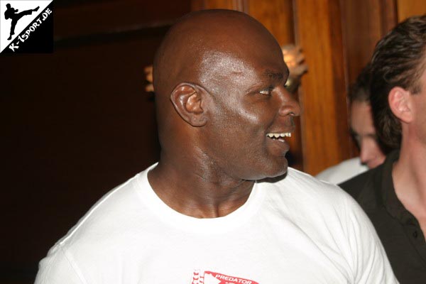 Pressekonferenz (Ernesto Hoost) (K-1 World Grand Prix 2007 in Amsterdam)