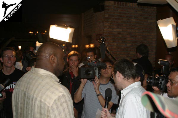 Pressekonferenz (Bob Sapp) (K-1 World Grand Prix 2007 in Amsterdam)