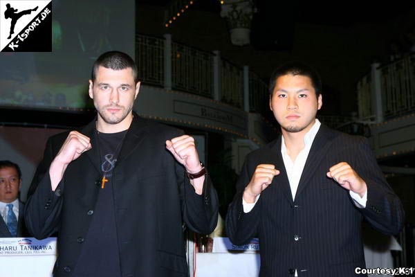 Pressekonferenz (Nicolas Vermont, Junichi Sawayashiki) (K-1 World Grand Prix 2007 in Amsterdam)