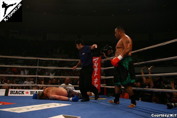  Jan 'The Giant' Nortje, Mighty Mo (K-1 World Grand Prix 2007 in Hawaii)