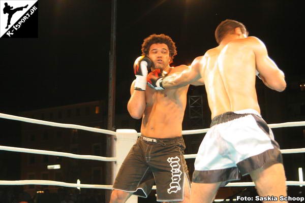  Florian Ogunade, James Phillips (Fight Night Mannheim - The Battle Continues)