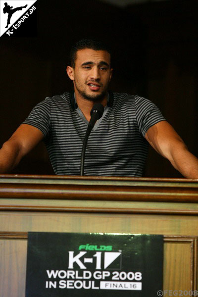 Press Conference (Badr Hari) (K-1 World Grand Prix 2008 Final Elimination)