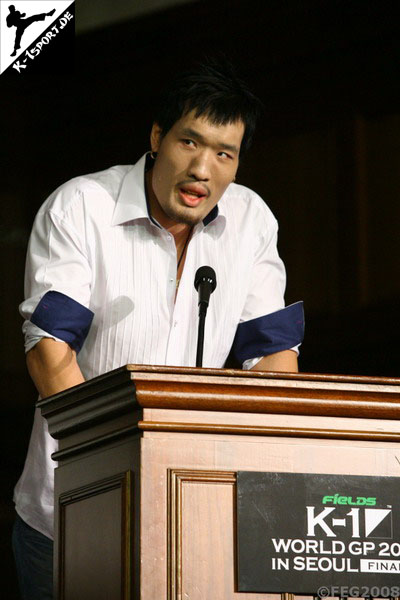 Press Conference (Hong-man Choi) (K-1 World Grand Prix 2008 Final Elimination)