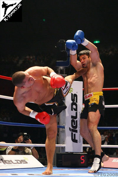  Gokhan Saki, Ruslan Karaev (K-1 WORLD GRAND PRIX 2008 FINAL)