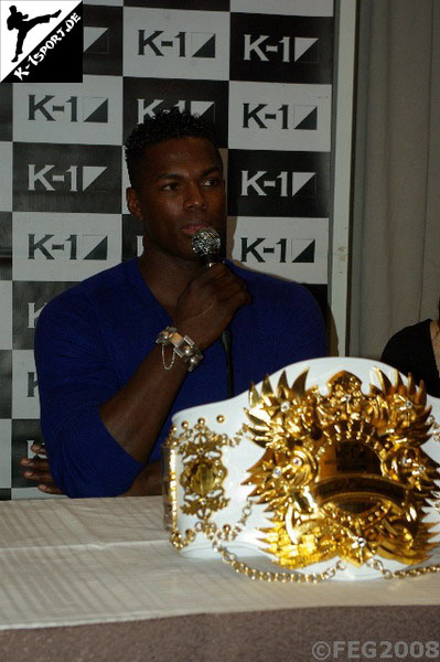 Bonjasky auf der Pressekonferenz