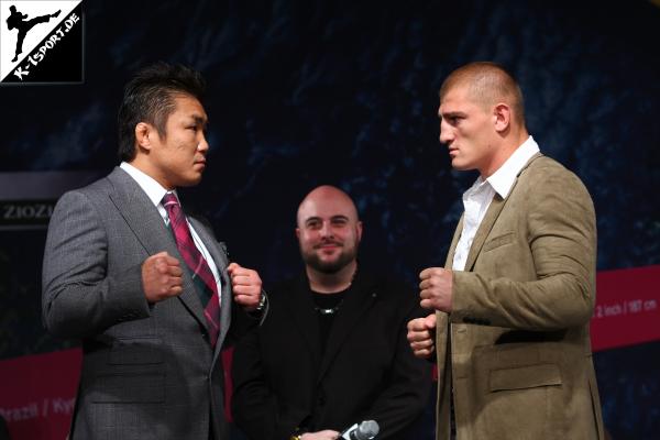 Pressekonferenz (Taiei Kin, Catalin Morosanu) (K-1 World Grand Prix 2009 Final Elimination)