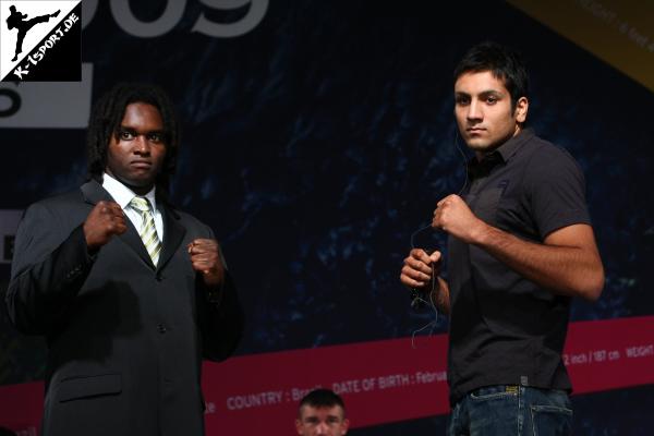 Pressekonferenz (Ewerton Teixeira, Singh Jaideep) (K-1 World Grand Prix 2009 Final Elimination)