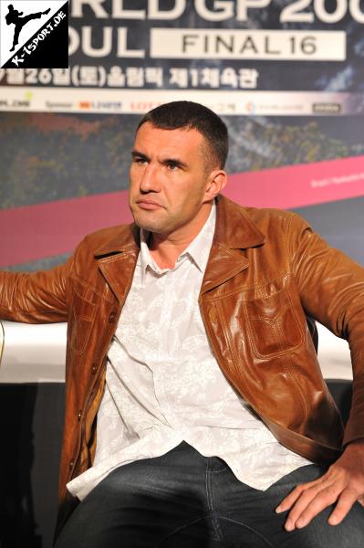 Pressekonferenz (Jerome Le Banner) (K-1 World Grand Prix 2009 Final Elimination)