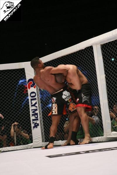  Alistair Overeem, James Thompson (DREAM.12)