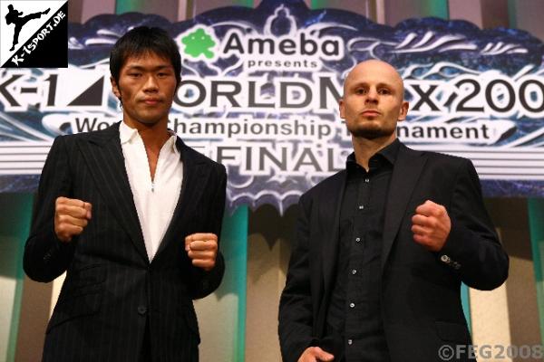 Pressekonferenz (Taishin Kohiruimaki, Joeri Mes) (K-1 World Max 2008 Final)