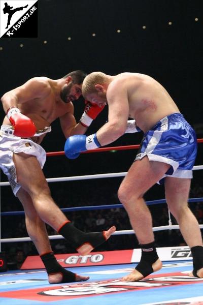  Daniel Ghita, Sergey Kharitonov (K-1 WORLD GRAND PRIX 2009 FINAL)