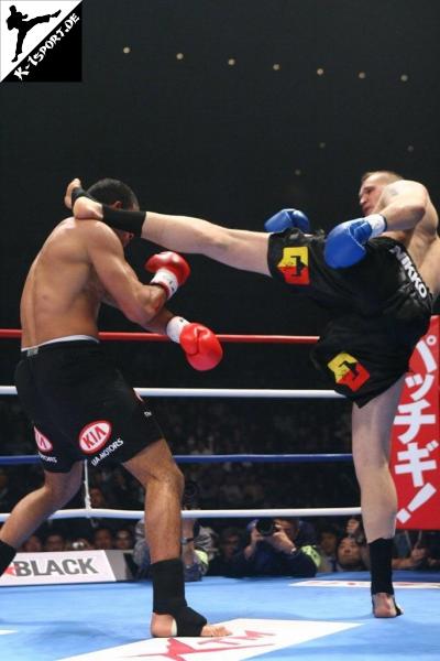  Badr Hari, Semmy Schilt (K-1 WORLD GRAND PRIX 2009 FINAL)