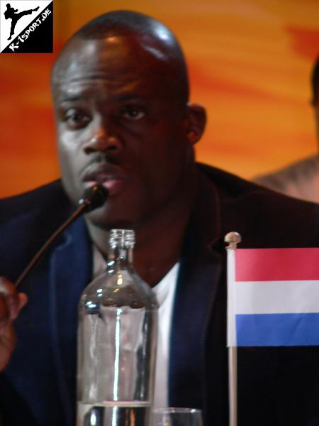 Press Conference (Melvin Manhoef) (It's Showtime 2010)